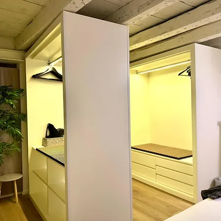 Intomilan I Design Loft San Babila Lägenhet Milano